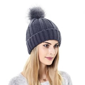 PomPom Women's Knit Beanie