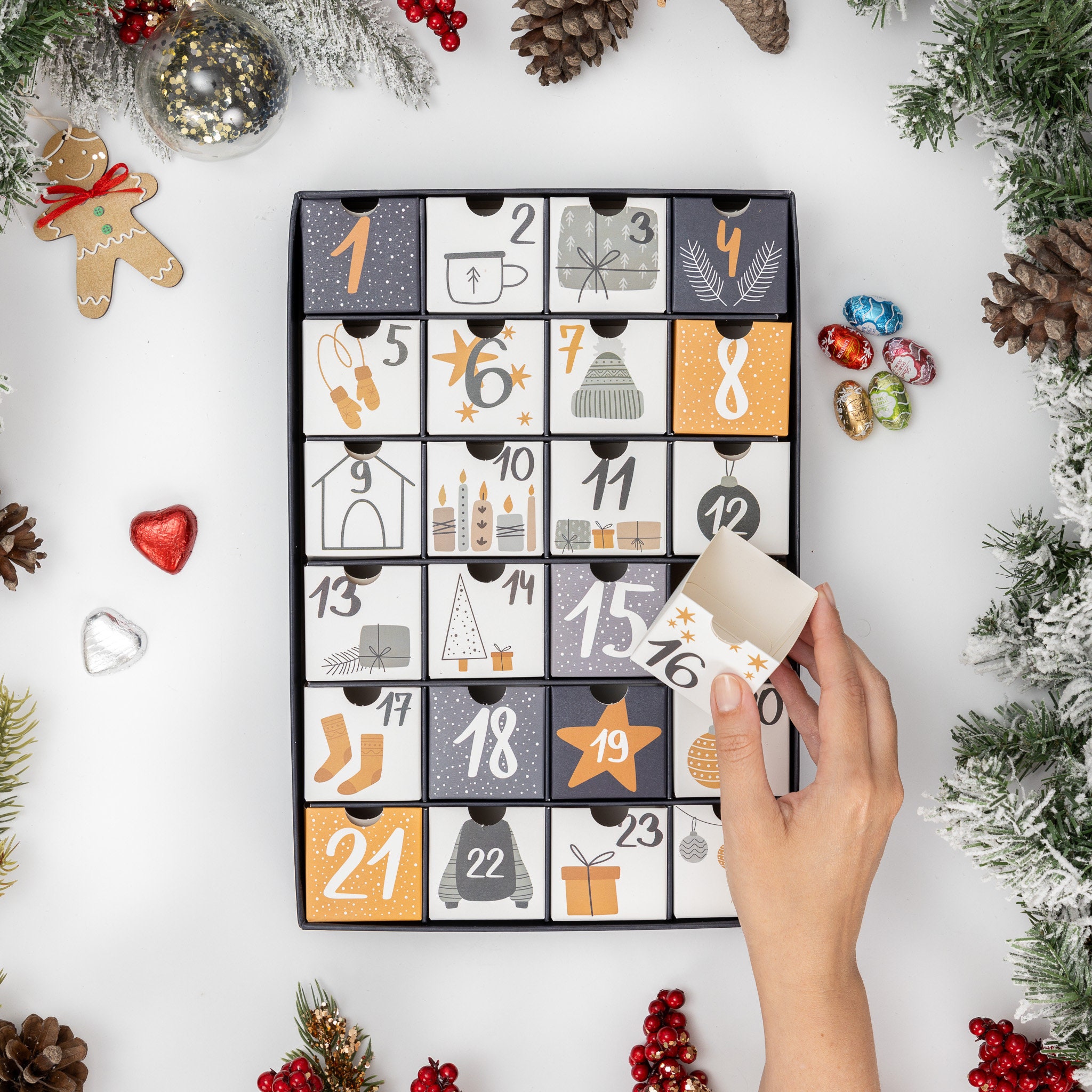 CountdownJoy Fillable Advent Calendar